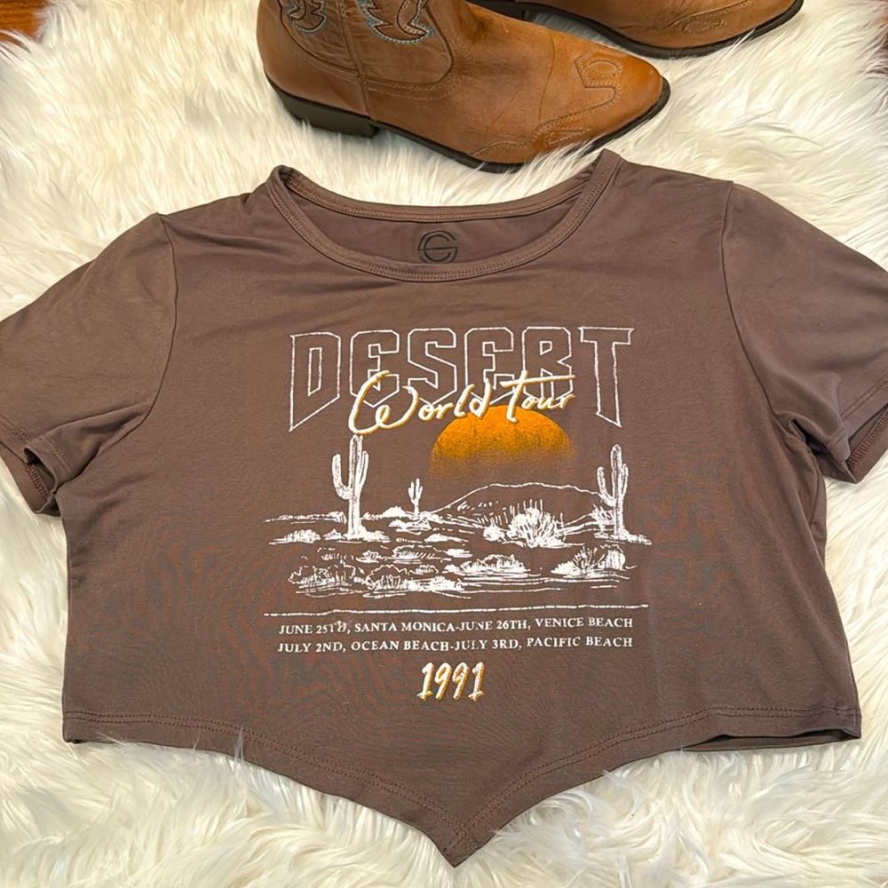 Aesthetic Country Style Crop Top. Desert World Tour 1991 Size XL